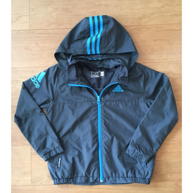 adidas(アディダス)の【アディダス】120㎝ ジャンパー キッズ/ベビー/マタニティのキッズ服男の子用(90cm~)(ジャケット/上着)の商品写真