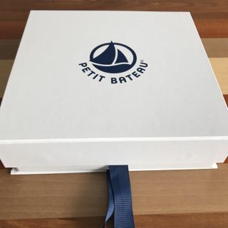 プチバトー(PETIT BATEAU)のPETIT BATEAU ギフトボックス(その他)