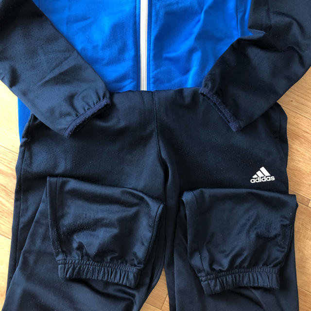 adidas(アディダス)のadidas ジャージ　上下セット　140 スポーツ/アウトドアのサッカー/フットサル(ウェア)の商品写真