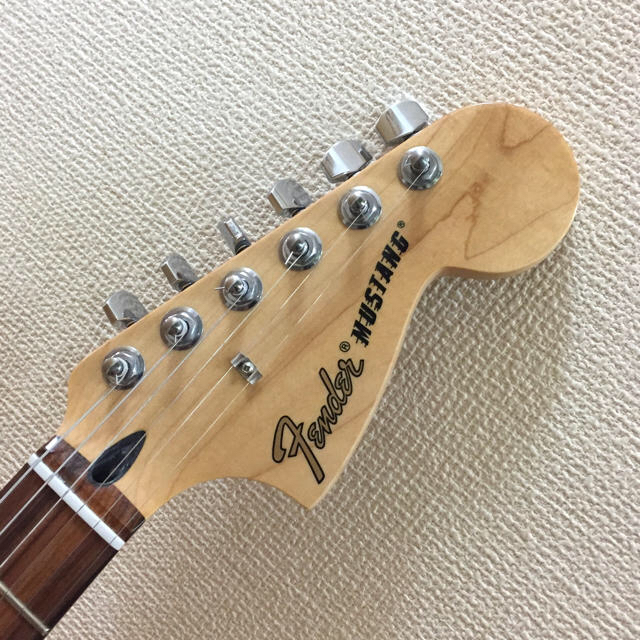 Fender(フェンダー)のFender エレキギター Mustang 90, Pau Ferro Fb, 楽器のギター(エレキギター)の商品写真