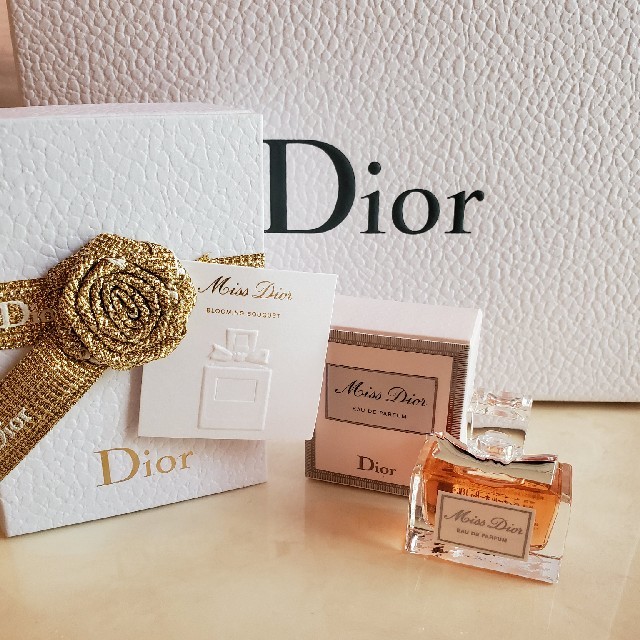 Dior(ディオール)のTILIZU様専用★Dior ミスディオール 香水＋お箱3点セット コスメ/美容の香水(香水(女性用))の商品写真