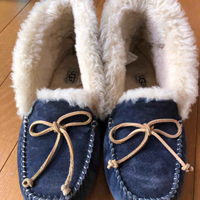 最終値下げ！最終UGG ALENA US7 navy アグ アレーナ ネイビー