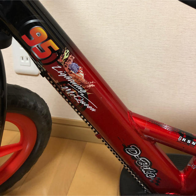 Disney(ディズニー)のストライダー キッズ/ベビー/マタニティの外出/移動用品(自転車)の商品写真