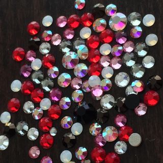 スワロフスキー(SWAROVSKI)のスワロフスキーカラーサイズmix100粒(ネイル用品)