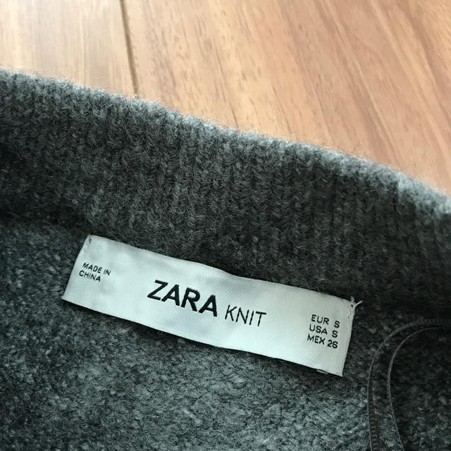 ZARA(ザラ)のビジュー付きクロップドセーター レディースのトップス(ニット/セーター)の商品写真