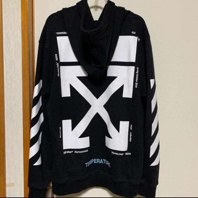 OFF-WHITE(オフホワイト)のしょーた様専用Off-Whiteパーカー メンズのトップス(パーカー)の商品写真