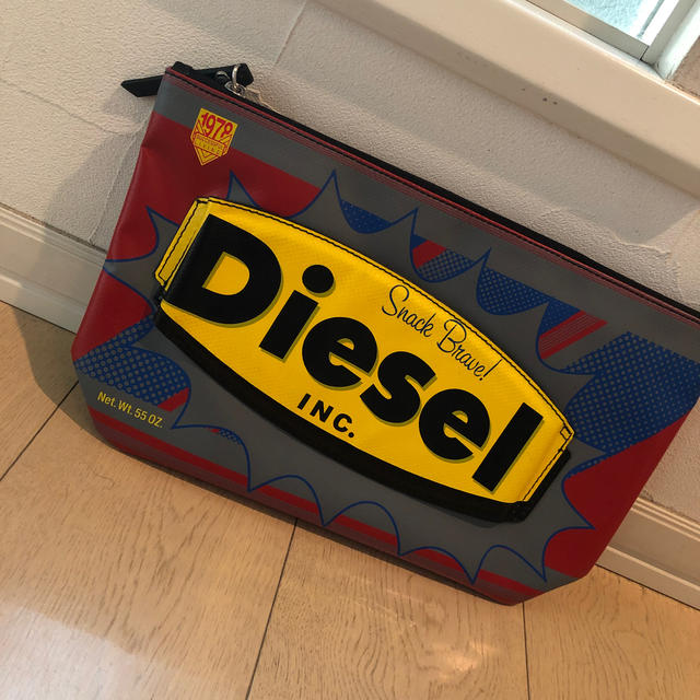 DIESEL(ディーゼル)のDIESEL クラッチバッグ レディースのバッグ(クラッチバッグ)の商品写真