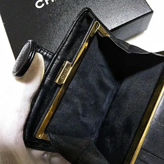 CHANEL(シャネル)のCHANEL♡【正規品】キャビア　ココマーク　折財布 レディースのファッション小物(財布)の商品写真