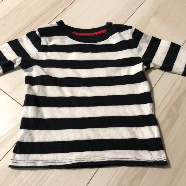 UNIQLO(ユニクロ)のユニクロ　長袖Tシャツ キッズ/ベビー/マタニティのベビー服(~85cm)(Ｔシャツ)の商品写真