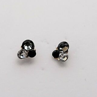 スワロフスキー(SWAROVSKI)のスワロフスキー 3色ピアス(ピアス)