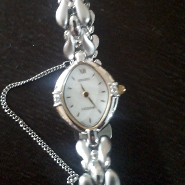 SEIKO(セイコー)の【ほぼ美品】SEIKOエクセリーヌ 腕時計 稼働 レディースのファッション小物(腕時計)の商品写真