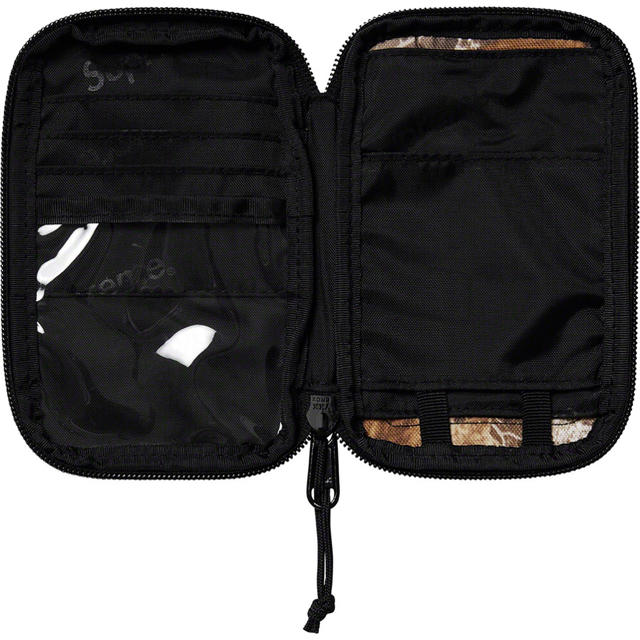Supreme(シュプリーム)のSupreme Small Zip Pouch ツリーカモ メンズのバッグ(その他)の商品写真