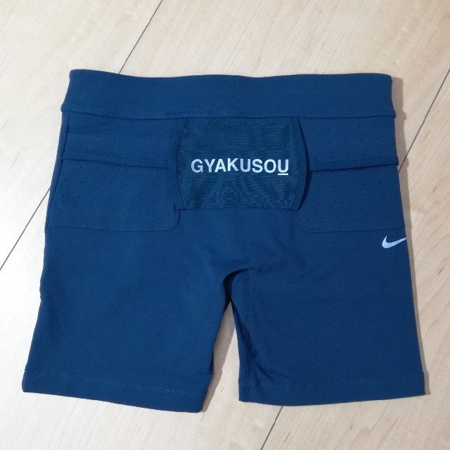 UNDERCOVER(アンダーカバー)のGYAKUSOUのショートパンツ！新品！ レディースのパンツ(ショートパンツ)の商品写真