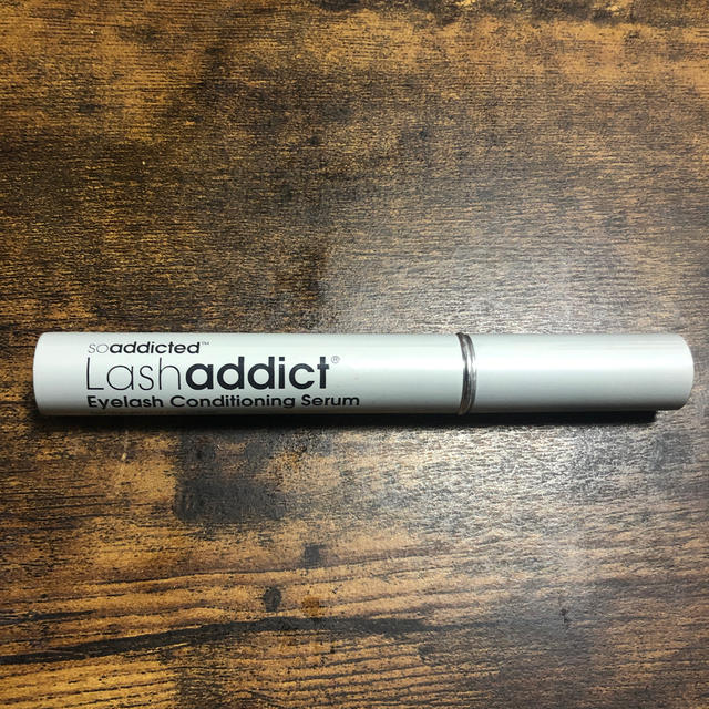 Lashaddict まつげ美容液