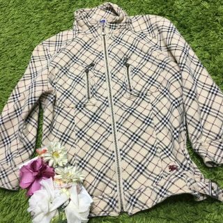 バーバリーブルーレーベル(BURBERRY BLUE LABEL)のburberryバーバリーブルーレーベル　定番チェックのジップトップス(シャツ/ブラウス(長袖/七分))