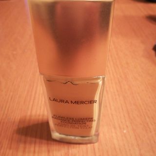 ローラメルシエ(laura mercier)のローラメルシエ　リキッドファンデーション♡(ファンデーション)