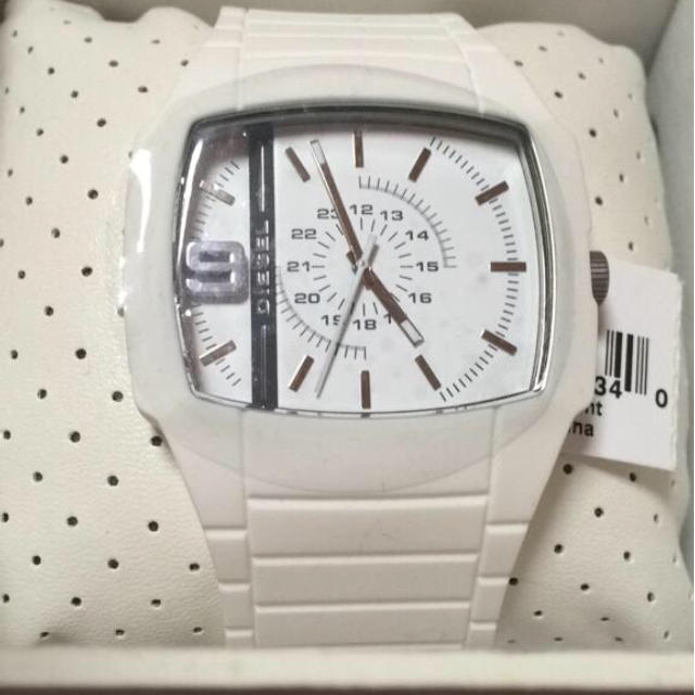 DIESEL(ディーゼル)の【あんこ様専用】DIESEL腕時計 メンズの時計(腕時計(アナログ))の商品写真