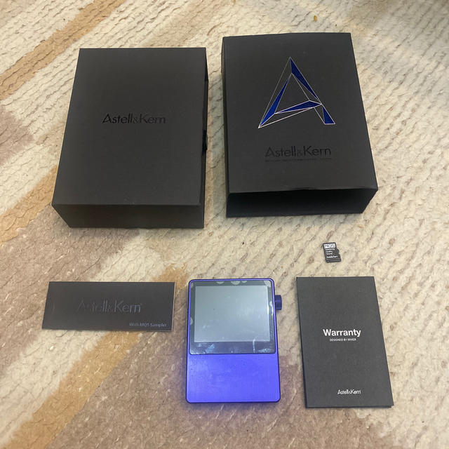 iriver(アイリバー)のAstell&Kern AK100 MKⅡ サファイアブルー スマホ/家電/カメラのオーディオ機器(ポータブルプレーヤー)の商品写真