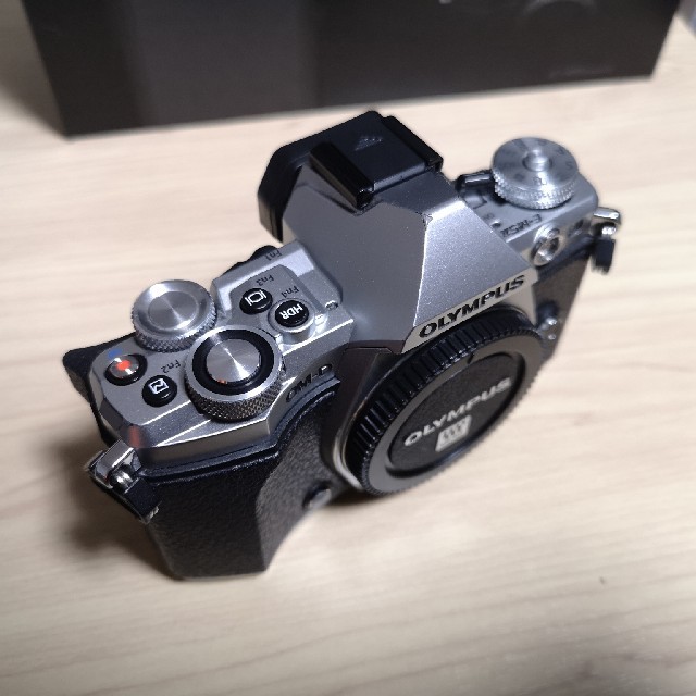 限定値下げOLYMPUS OM-D E-M5 markII マイクロフォーサーズ