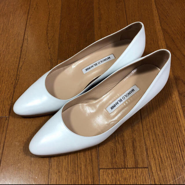 Ron Herman(ロンハーマン)のぷる様購入分MANOLO BLAHNIK リストニー 裏張り済み レディースの靴/シューズ(ハイヒール/パンプス)の商品写真