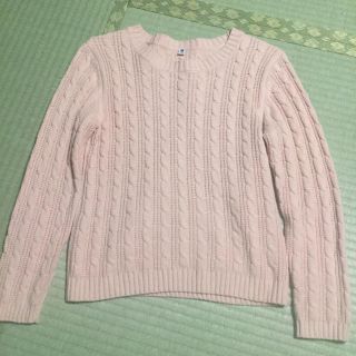 ユニクロ(UNIQLO)のユニクロ　KIDS ケーブルクルーネックセーター　ピンク　140cm(ニット)