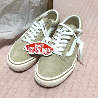 ヴァンズ(VANS)の新品VANSオールドスクール ベージュ22.5cm(スニーカー)