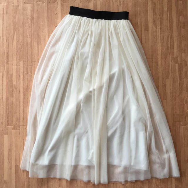 白☆ミモレ丈チュールスカート レディースのスカート(ロングスカート)の商品写真