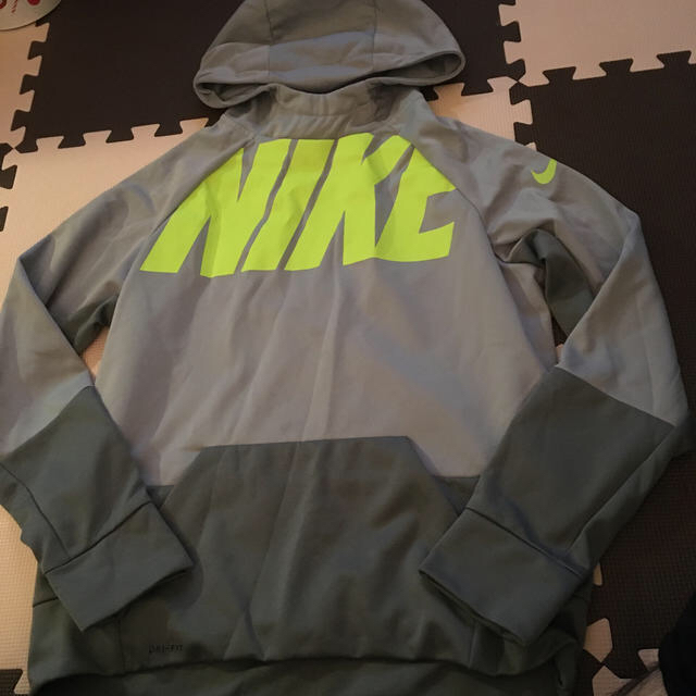 NIKE(ナイキ)のコロタン様　専用 メンズのトップス(パーカー)の商品写真