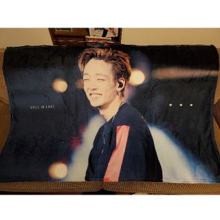 11/26まで🦁様専用！ikon bobby ブランケット(アイドルグッズ)