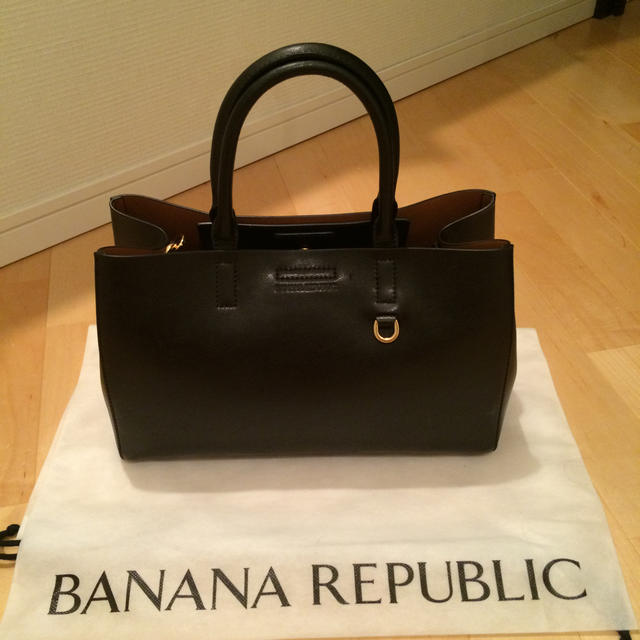 Banana Republic(バナナリパブリック)の【tatsu様用】バナリパ 本革黒トート レディースのバッグ(トートバッグ)の商品写真