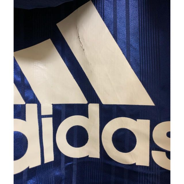 adidas(アディダス)のアディダスベンチコート スポーツ/アウトドアのサッカー/フットサル(ウェア)の商品写真