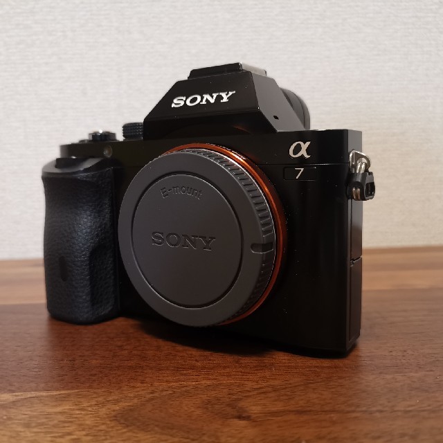 SONY(ソニー)の【値下げ】美品！α7 ILCE-7 スマホ/家電/カメラのカメラ(ミラーレス一眼)の商品写真