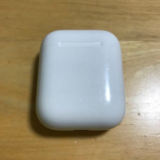 アップル(Apple)のAirPods 充電器 充電ケース(ヘッドフォン/イヤフォン)