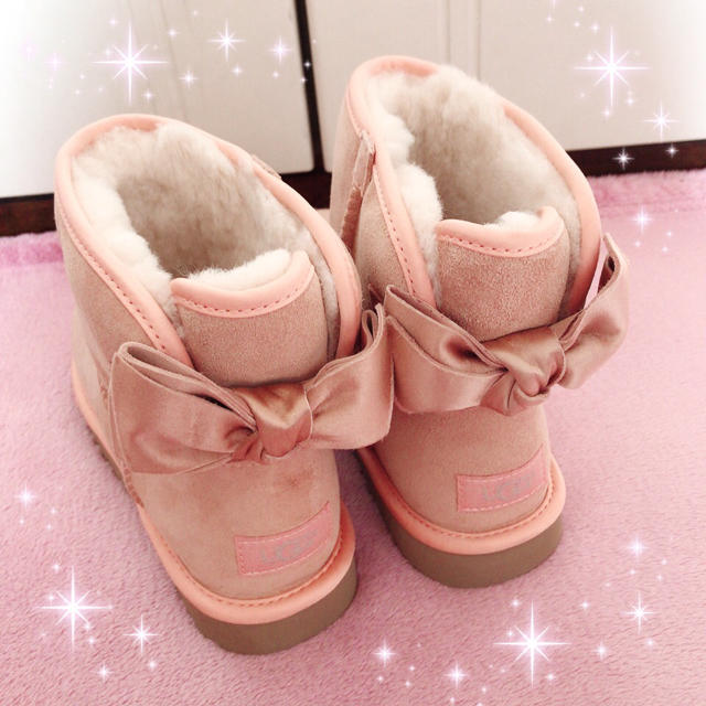 ☆UGG☆後ろリボン付き☆ムートンブーツ☆SATIN BOW MINI新品ピンク