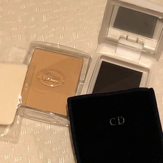 ディオール(Dior)のDior スノーピュアホワイトニングパウダー 200 ライトベージュ(ファンデーション)