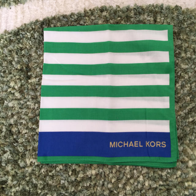 Michael Kors(マイケルコース)のMichael korsのハンカチ レディースのファッション小物(ハンカチ)の商品写真