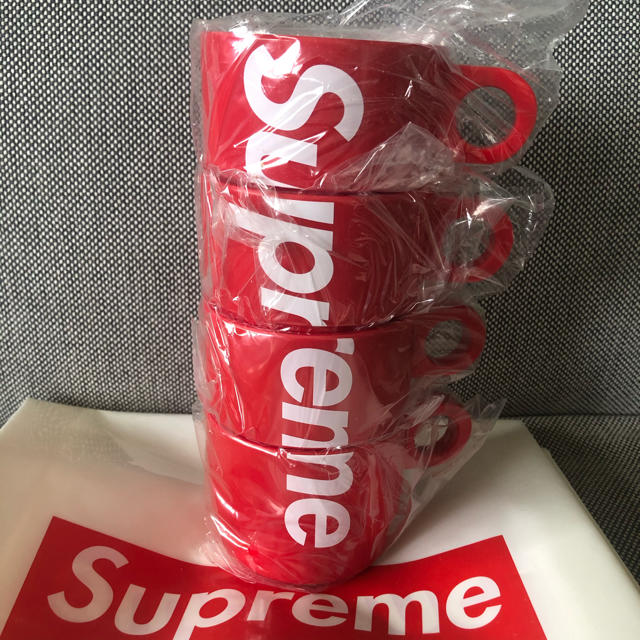 Supreme 18SS stacking cups red box logo