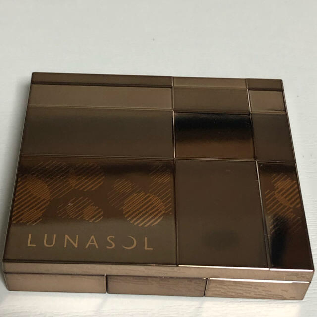 LUNASOL(ルナソル)のLUNASOL ルナソル ウォームキャンドルアイズ コスメ/美容のベースメイク/化粧品(アイシャドウ)の商品写真