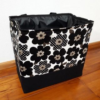 マ茶こ様専用　保冷・保温エコバッグ(花柄ブラック・レッド)(エコバッグ)