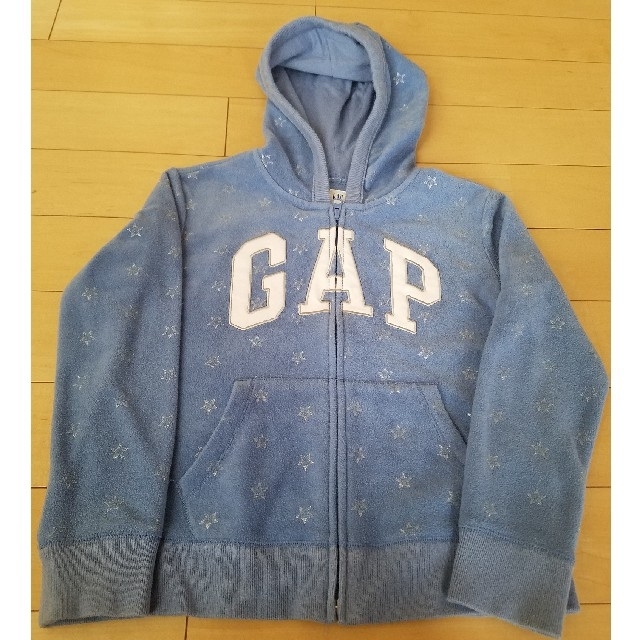 GAP Kids(ギャップキッズ)のGAPパーカー140 キッズ/ベビー/マタニティのキッズ服女の子用(90cm~)(ジャケット/上着)の商品写真