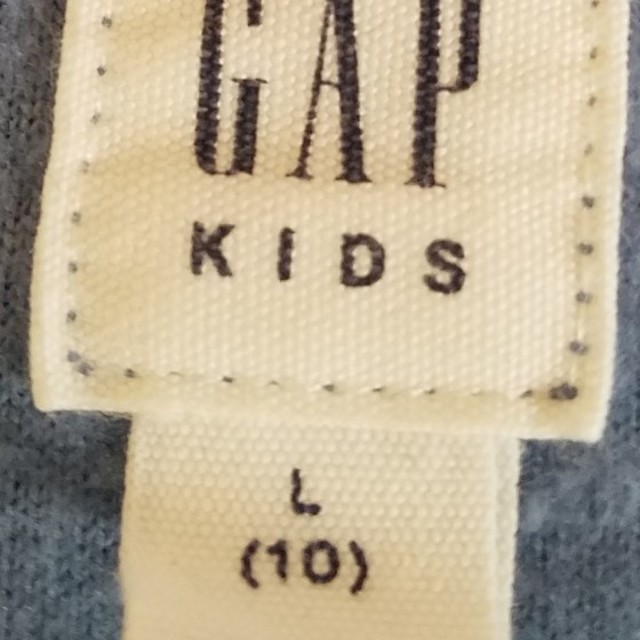 GAP Kids(ギャップキッズ)のGAPパーカー140 キッズ/ベビー/マタニティのキッズ服女の子用(90cm~)(ジャケット/上着)の商品写真