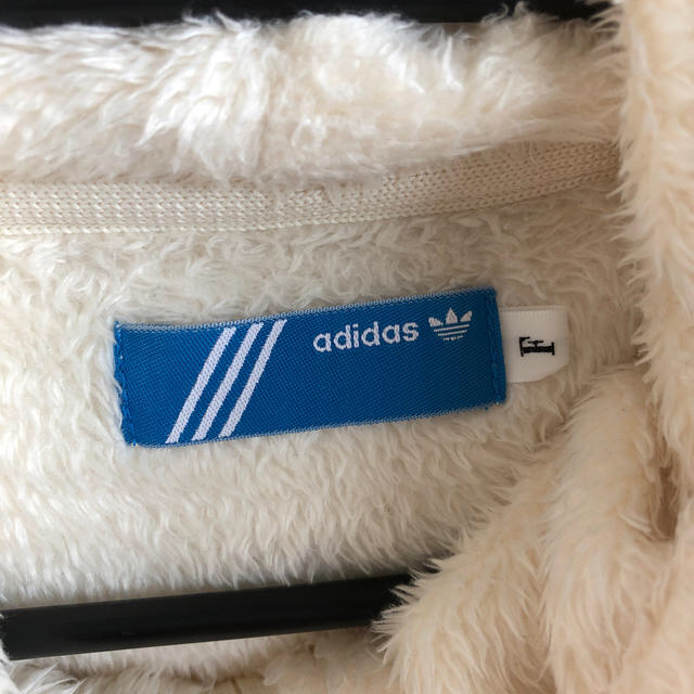 adidas(アディダス)のアディダスパーカー レディースのトップス(パーカー)の商品写真