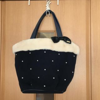 エニィスィス(anySiS)の♡美品 any sis  モコモコバック ネイビー(ハンドバッグ)