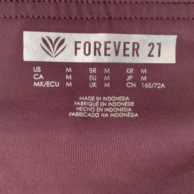 FOREVER 21(フォーエバートゥエンティーワン)のForever21 レギンス　スパッツ スポーツ/アウトドアのランニング(ウェア)の商品写真