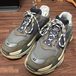 バレンシアガ(Balenciaga)のBALENCIAGA tripleS (スニーカー)