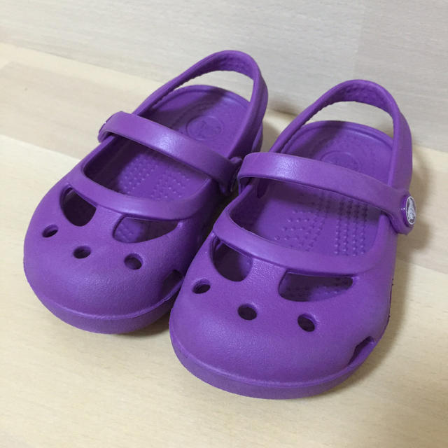 crocs(クロックス)の◎noko様【クロックス】サンダル キッズ/ベビー/マタニティのベビー靴/シューズ(~14cm)(サンダル)の商品写真