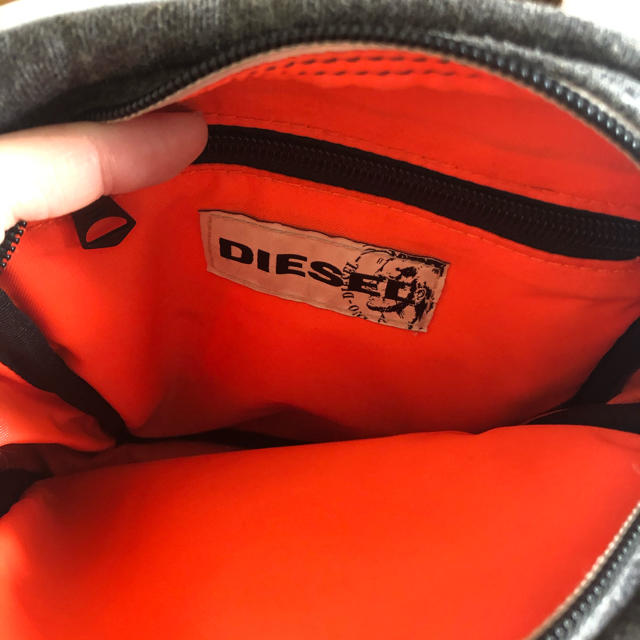 DIESEL(ディーゼル)のDIESEL ベルト　ショルダーバッグ メンズのバッグ(ショルダーバッグ)の商品写真