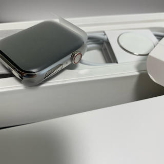 アップルウォッチ(Apple Watch)のApple Watch Series 4 GPS+Cellularモデル　新品(スマートフォン本体)
