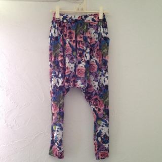 花柄サルエルパンツ(サルエルパンツ)