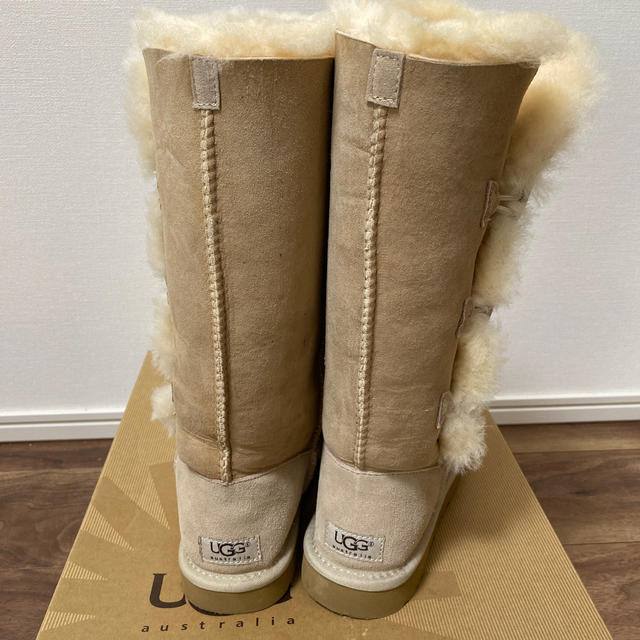 【送料込み】UGG ベイリーボタン ムートンブーツ　25cm 1